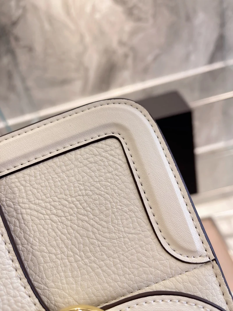 

2021 spring and autumn new style, fashionable handbag, casual simple boutique small square bag