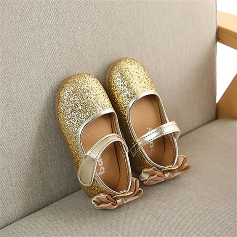 2020 блестящие кожаные модельные туфли для девочек детская повседневная обувь на