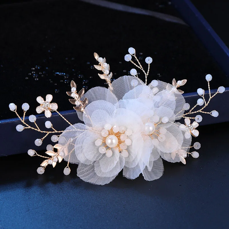 Фото Романтические свадебные аксессуары для волос невесты заколка с белыми цветами