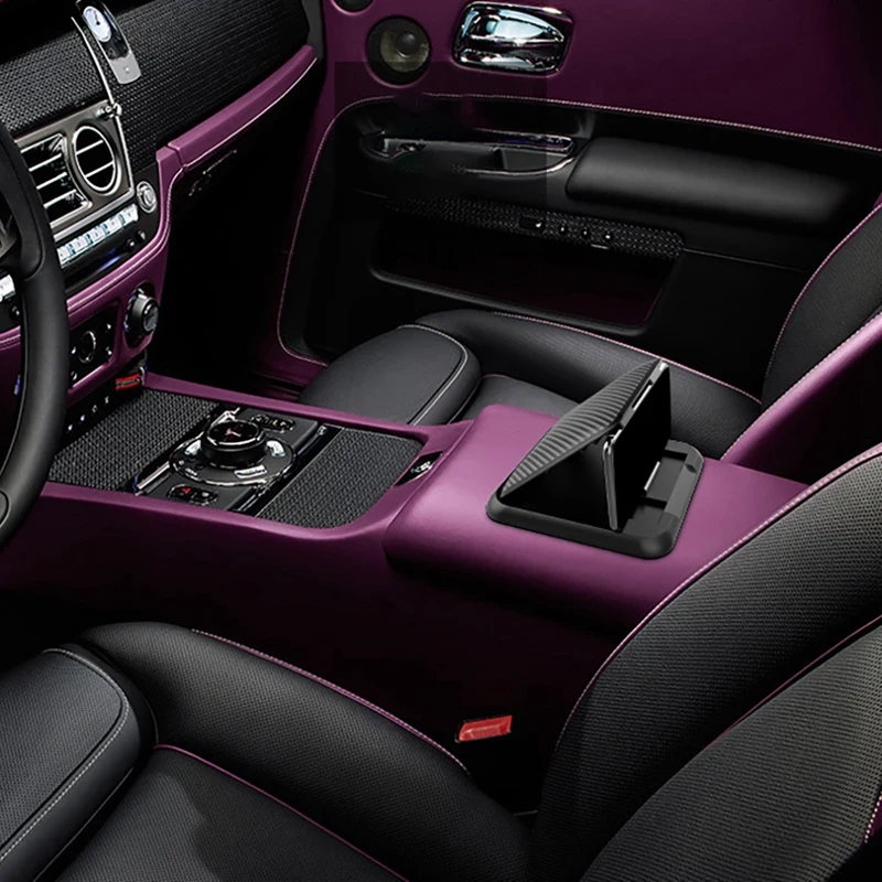 Автомобильный держатель для телефона на приборную панель из углеродного волокна