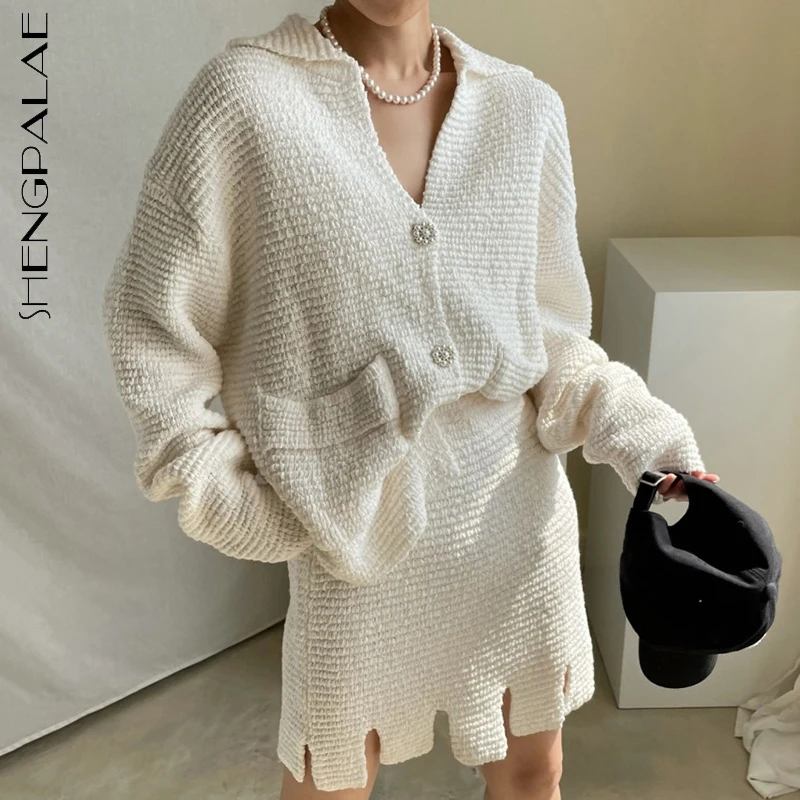 

SHENGPALAE модное однобортное свободное вязаное пальто с отворотами для женщин; Новинка осени 2021 года; Комплект с асимметричной юбкой с высокой ...