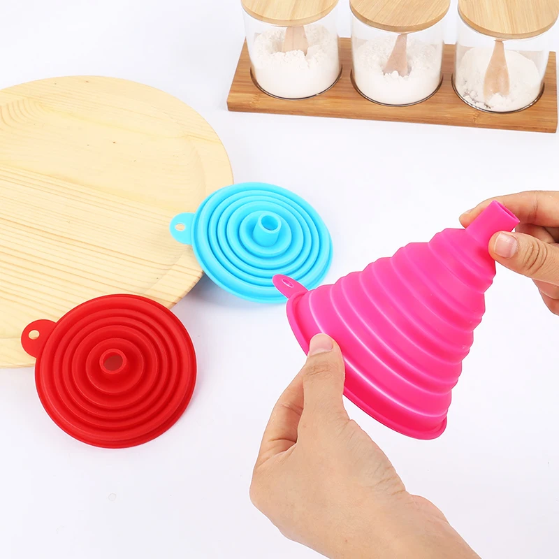 

1PCS Silicone Folding Telescopic Long Neck Funnel Creative Household Liquid Dispensing Mini Funnel Kitchen Tools