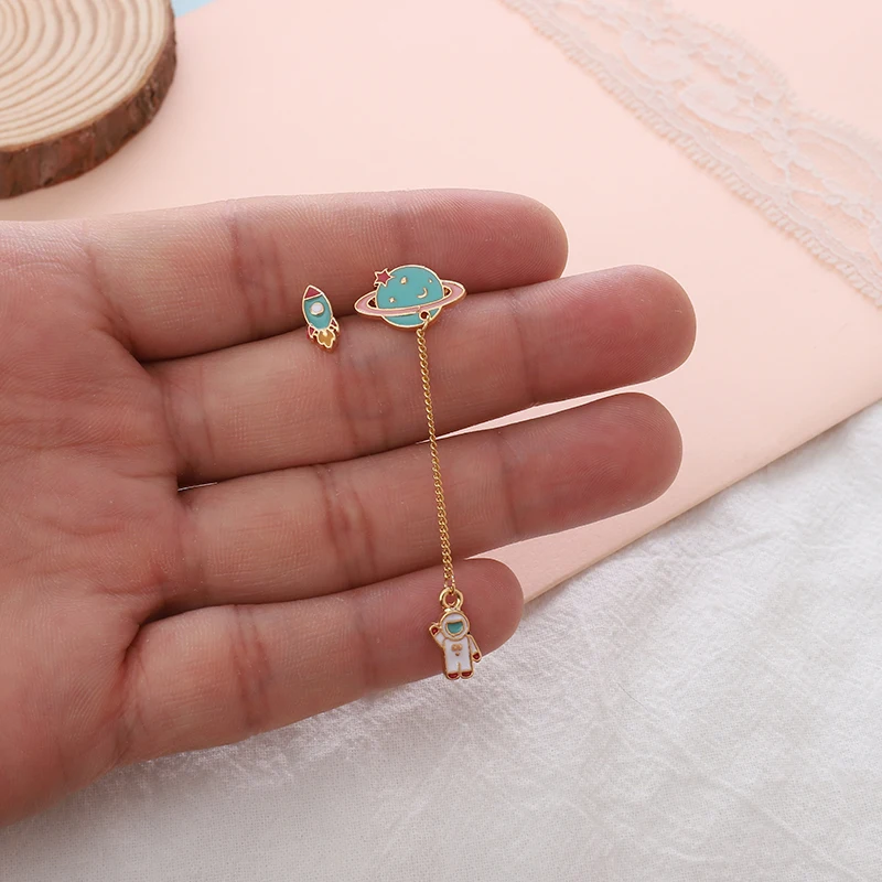 10 стилей очаровательные серьги с эмалью наборы костюмов Космический человек