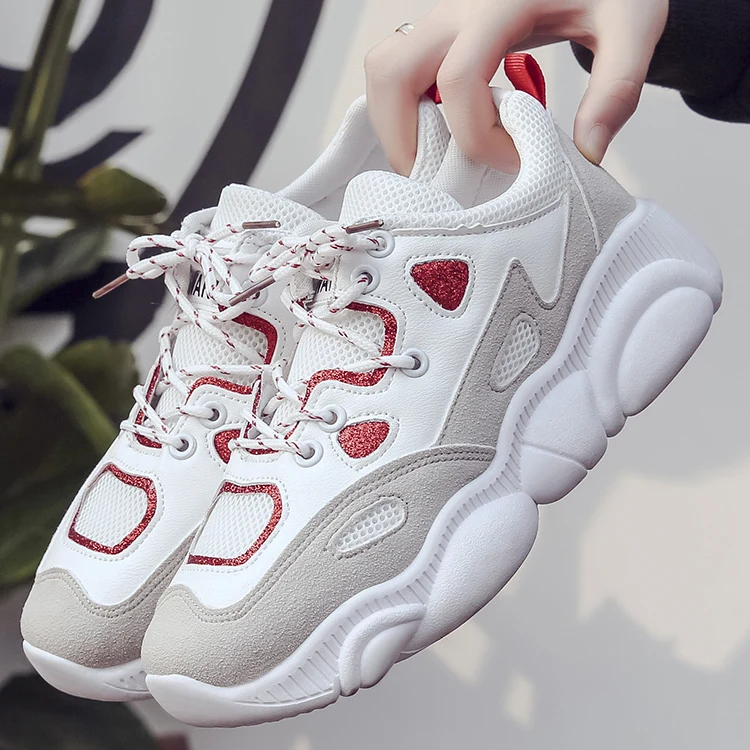 Модная женская обувь со звездами повседневная на плоской подошве шнуровкой