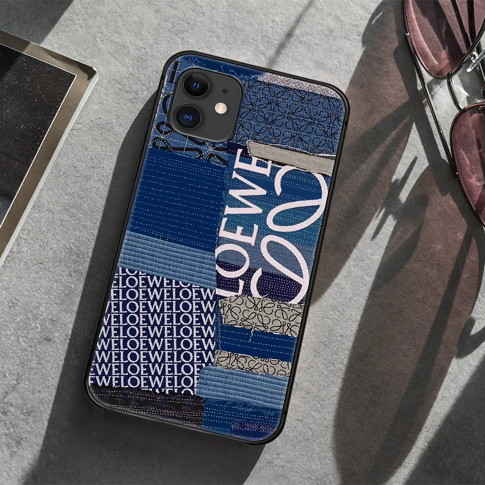 

Spanish luxury brand Phone Case Cover Hull For iphone 5 5s se 2020 6 6s 7 8 12 mini plus X XS XR 11 PRO MAX black Hoesjes