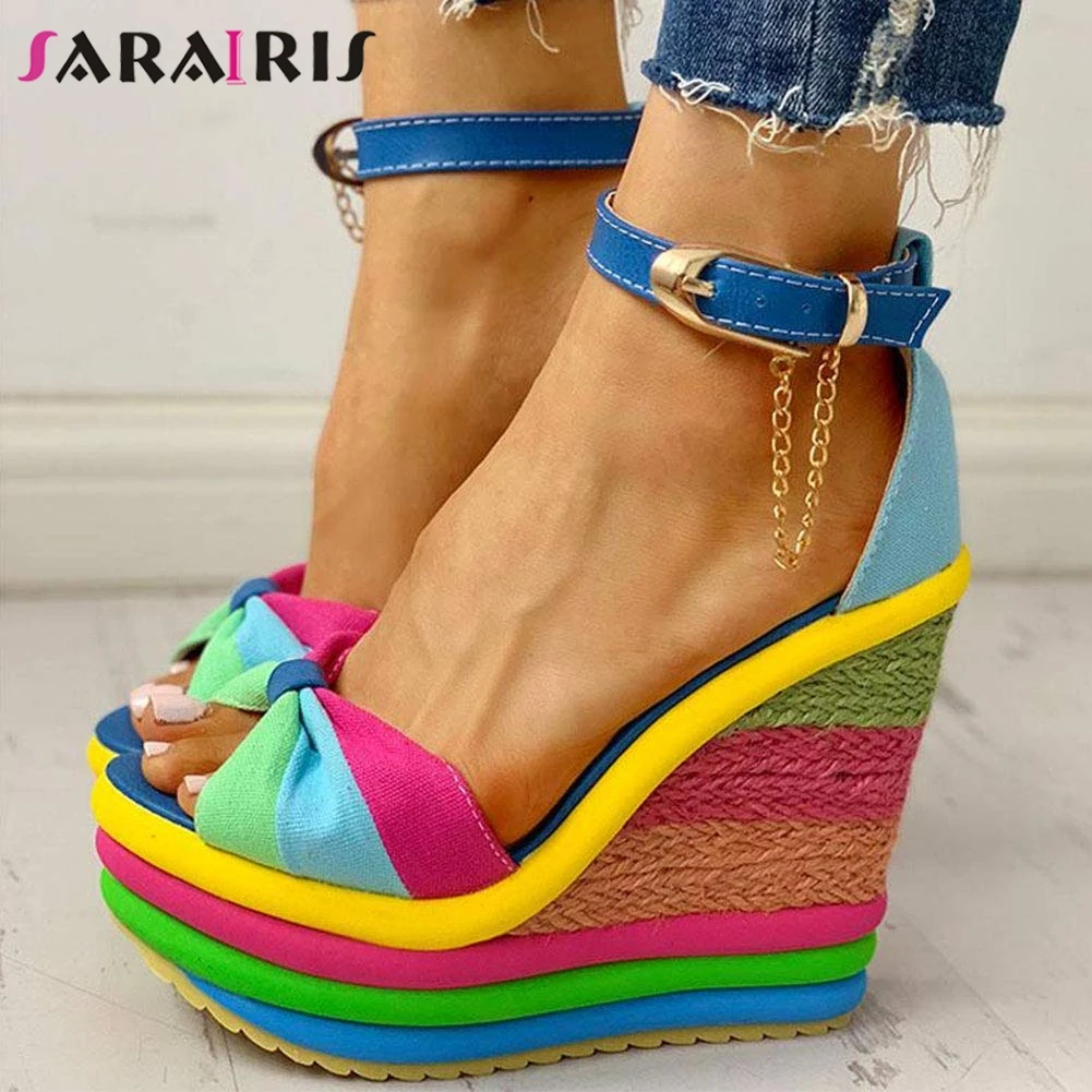 

SaraIris» разных цветов, пряжка на ремешке; Сандалии на платформе; Женские туфли с бантом в виде бабочки; Босоножки на танкетке; Женская обувь