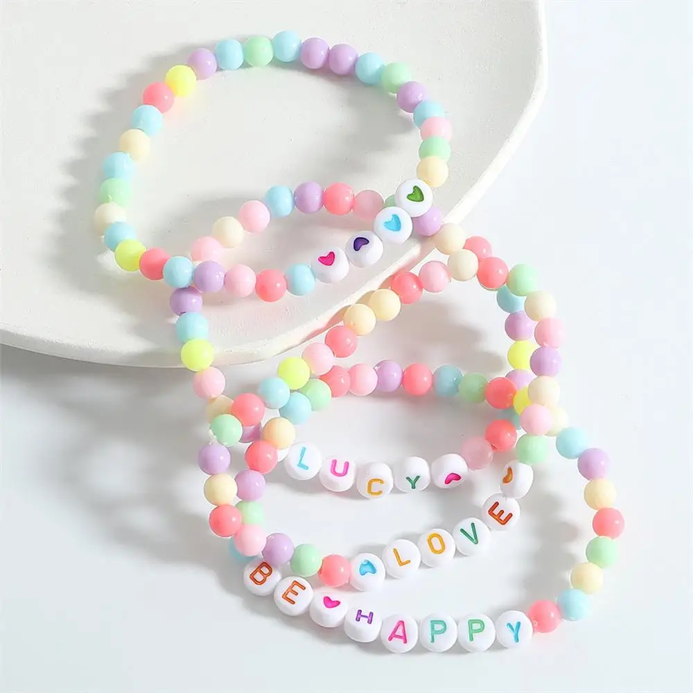 

Creative English LOVE Bracelet Simple Color Plastic Beaded Bracelet Women's Holiday Party Jewelry Gift