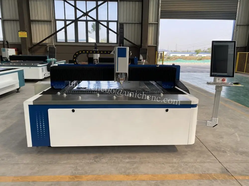 Cnc углеродистая сталь нержавеющая алюминиевое волокно Лазерная резка машина 1530