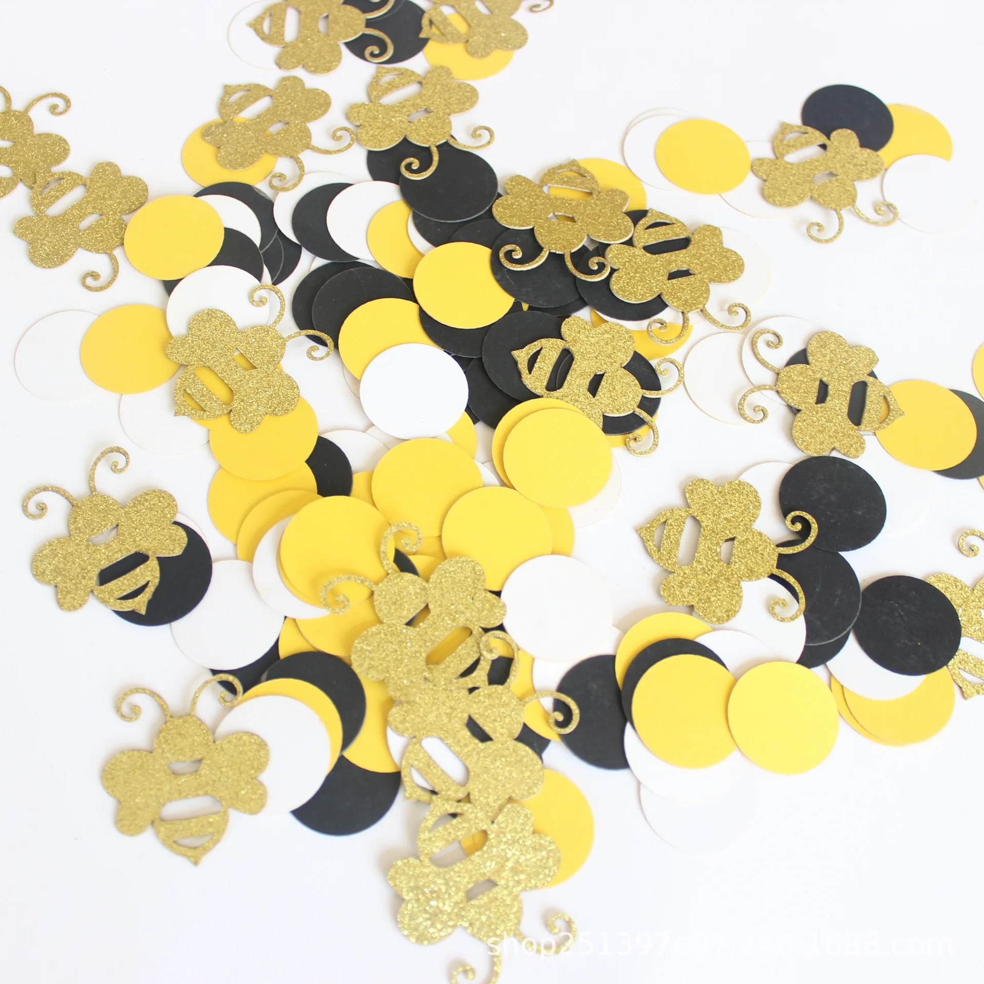 180Pcs Bumble Bee Glitter Confetti Party Decoration Circle Confetti Gender Reveal Bee Baby Shower First Birthday Table Scatters