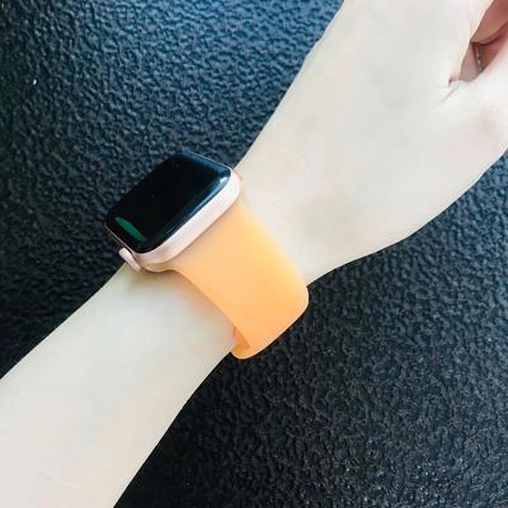 

Very Soft Silicone Strap For Apple Watch Band 44mm 40mm WatchBand 42mm 40mm Belt Sports Accessories Bracelet For Apple Watch 6 5