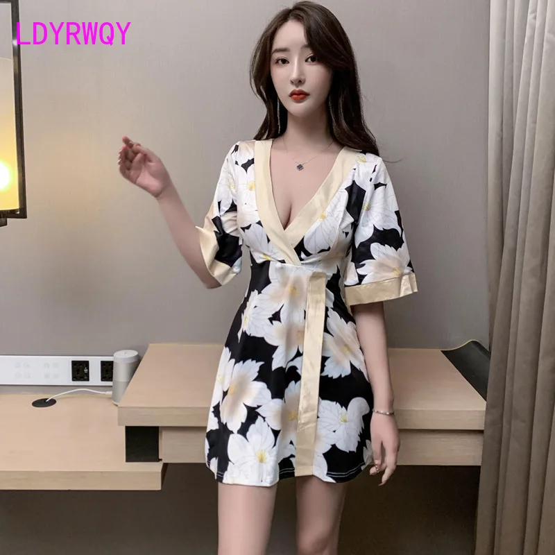 

Sexy kimono dress in nightclub, waist bag hip, women's clothing, sauna, foot bath technician Office Lady Knee-Length