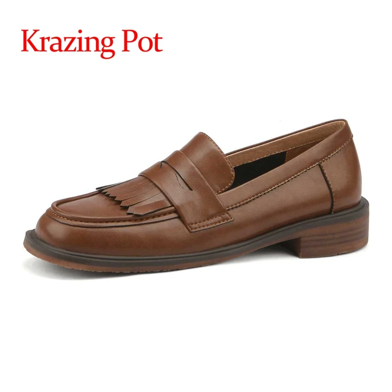 

Krazing pot full grain leather loafers round toe med heel tassel decorations England style deep mouth vintage women pumps L23
