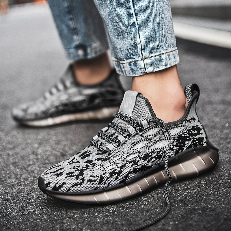 Men's shoes summer breathable mesh 2020 new men's wild large size trendy student sports | Обувь