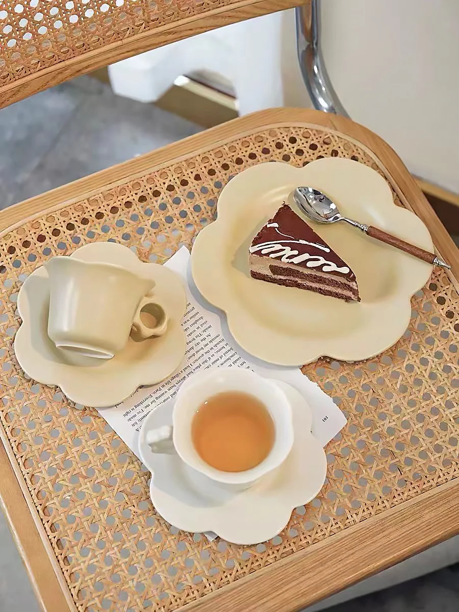 

Bone China Coffee Cup Spoon Saucer Set English afternoon Tea cup