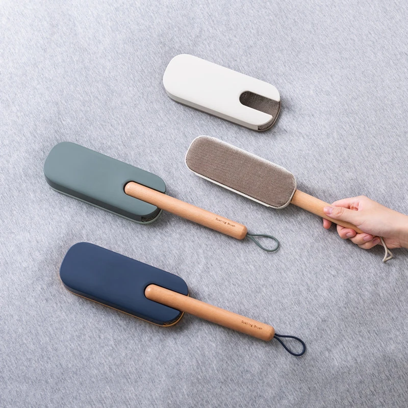 

1 Pcs Electrostatic Clean Brush Reusable Self-Cleaning Pet Hair Brush Dust Remover Clothes Bag Dust Brusher Home Cleaning Tools