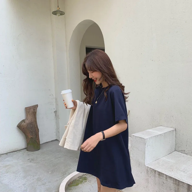 LANMREM темно-синее платье с круглым вырезом коротким рукавом сшитое плиссированное