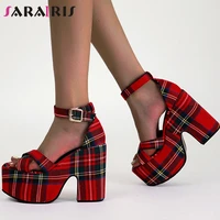 2021 brand ins hot sale sandals mixed color buckle open toe platform trendy sandals women high quality size 43 party shoes