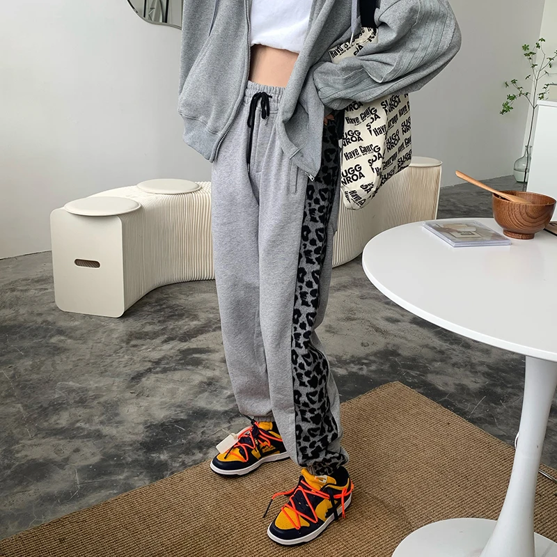 

Корейский вариант, серые брюки для ног, женские осенние строгие спортивные брюки, Свободные повседневные трендовые леопардовые шаровары