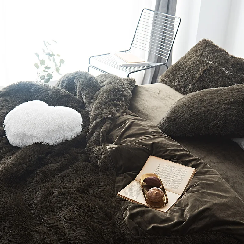 Комплект постельного белья из овечьей шерсти и вельвета однотонный зимний