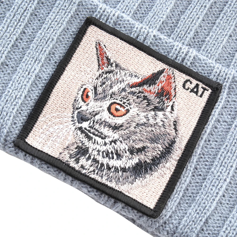 Шапка-бини однотонная женская Модная вязаная шерстяная шапка с вышивкой нашивка