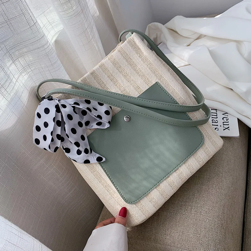 

Большая вместительная плетеные сумочки ручной работы для женщин простая сумка на плечо новая летняя соломенная Лоскутная пляжная сумка мо...