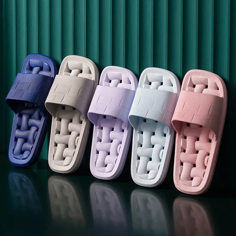 Bathroom Slippers Hollow Leaking Soft Bottom Couples Bath Men's Static Sound Dry Slippers Women Shoes Clear Slippers Women