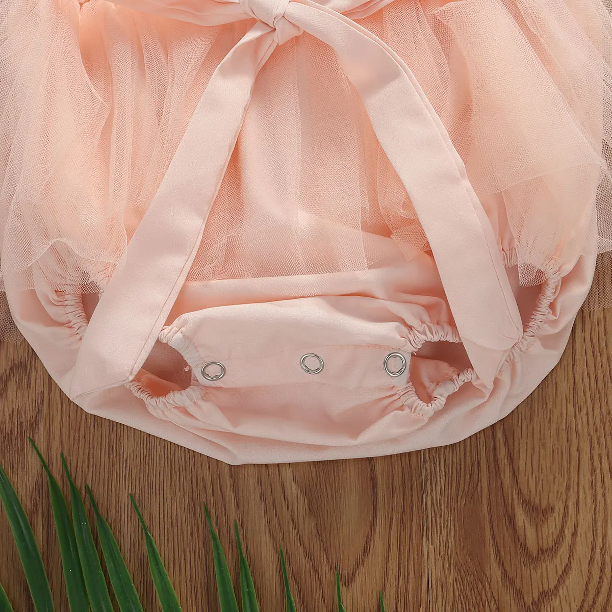 Детские комбинезоны для маленьких девочек Розовые без рукавов с кружевными