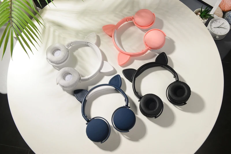 Милые кошачьи ушки беспроводные складывающиеся наушники Bluetooth 5,0 стерео Складная шумоподавление Гарнитура для детей с микрофоном для взрослых детей