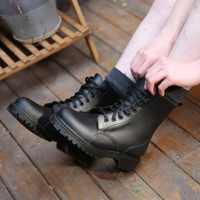 

Women Rainboots Waterproof Mud Water Shoes Woman Rubber Lace Up PVC Ankle Boots Ladies Fashion Motorcycle Rain Botas SH09091