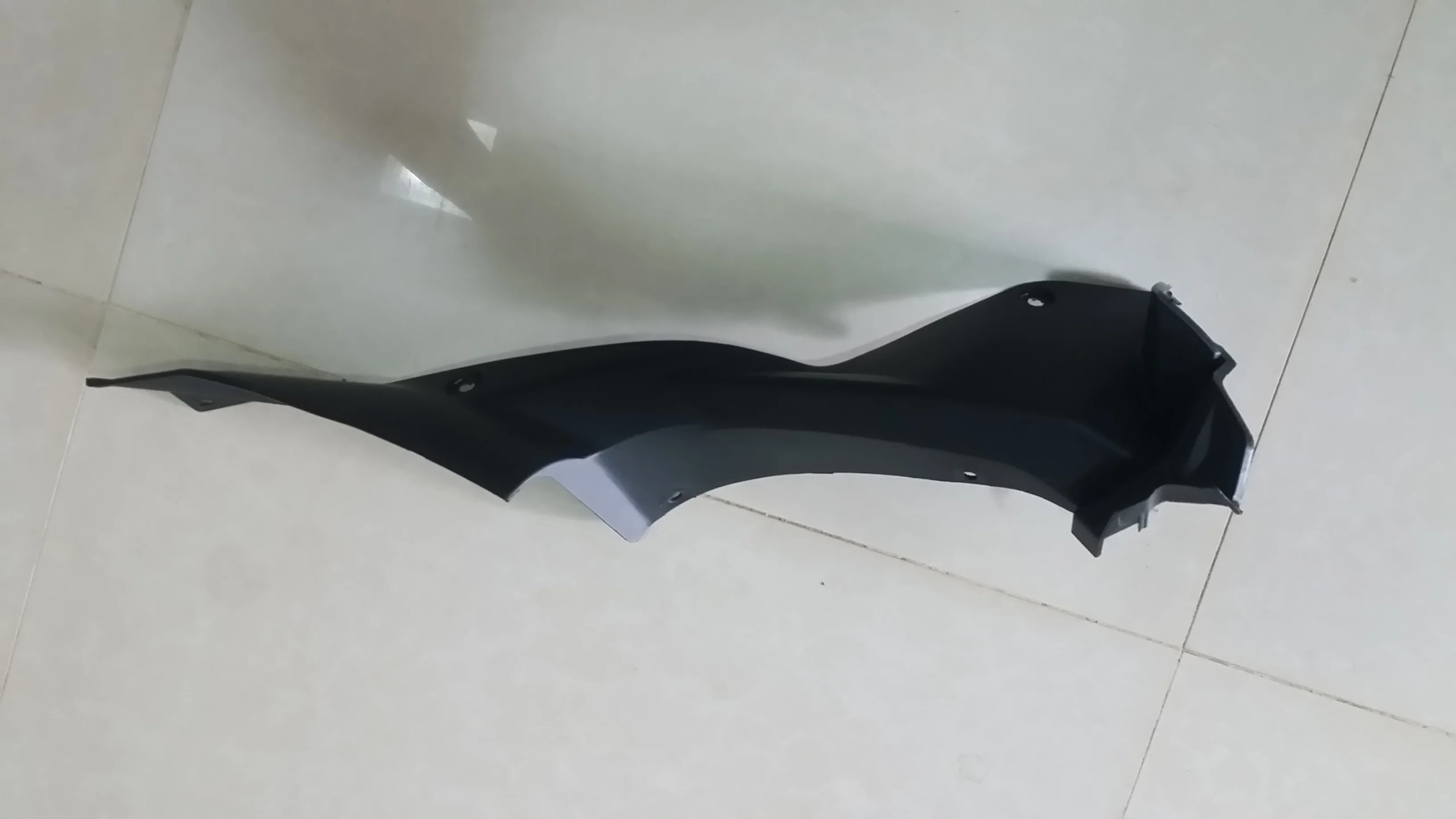 

Передний верхний средний боковой обтекатель для YAMAHA YZF R25 R3 2014 2015 2016 2017 2018