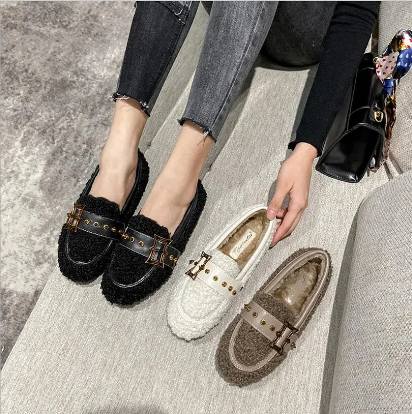 

Women's winter flat shoes 2020 new flat shoes lazy shoes peas shoes women plus velvet plus size women's shoes