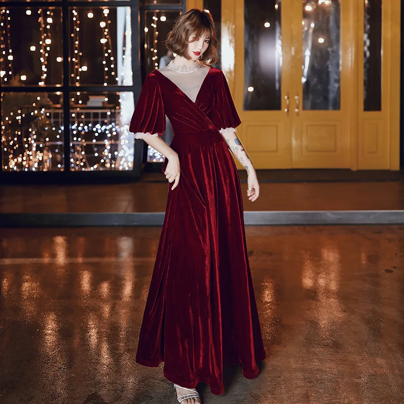 

Women Burgundy Velour Bride Wedding Dresses Elegant Exquisite Banquet Gown Temperament Long Vintage Evening Party Dress