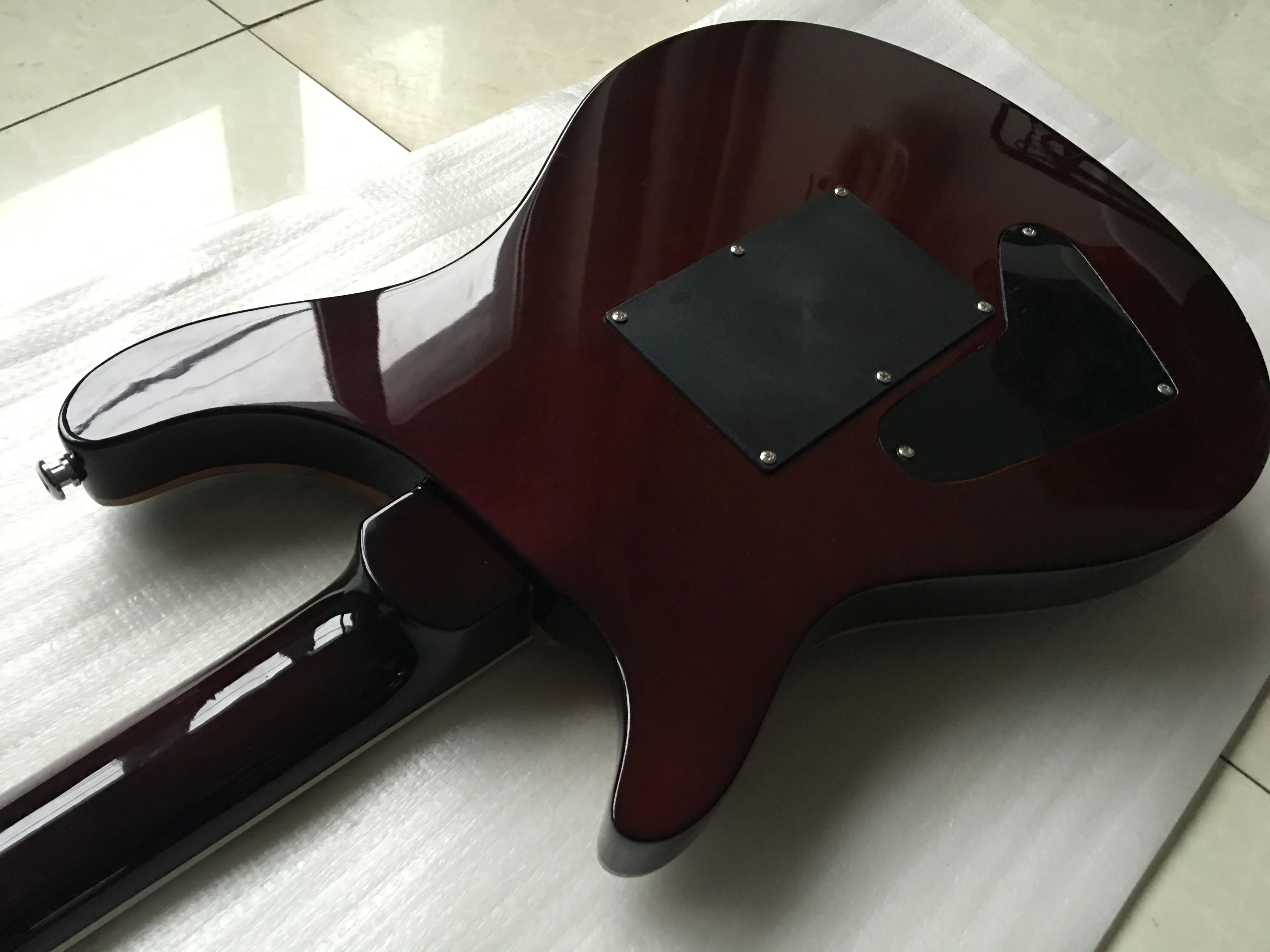 Китайская гитара Коричневая искусственная Бесплатная доставка | Спорт и