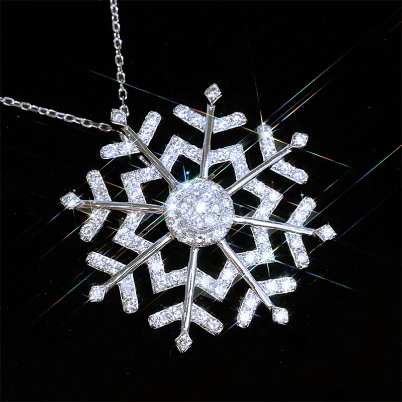 Ожерелье с подвеской Huitan Dazzling Snowflake Design, украшенное кубическим цирконием, для женщин. Ювелирное изделие в подарок на годовщину или на Рождество.