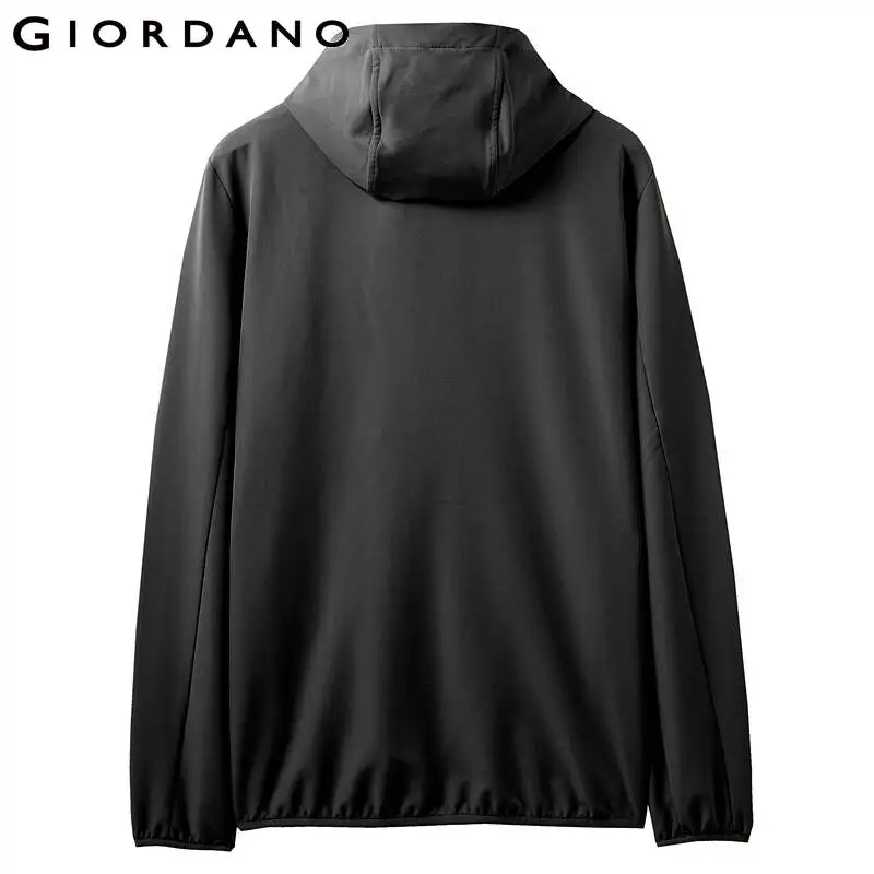 Giordano мужская ветровка с капюшоном g-motion,с небольшой вышивкой на груди, данная модель имеет несколько цветовых решений