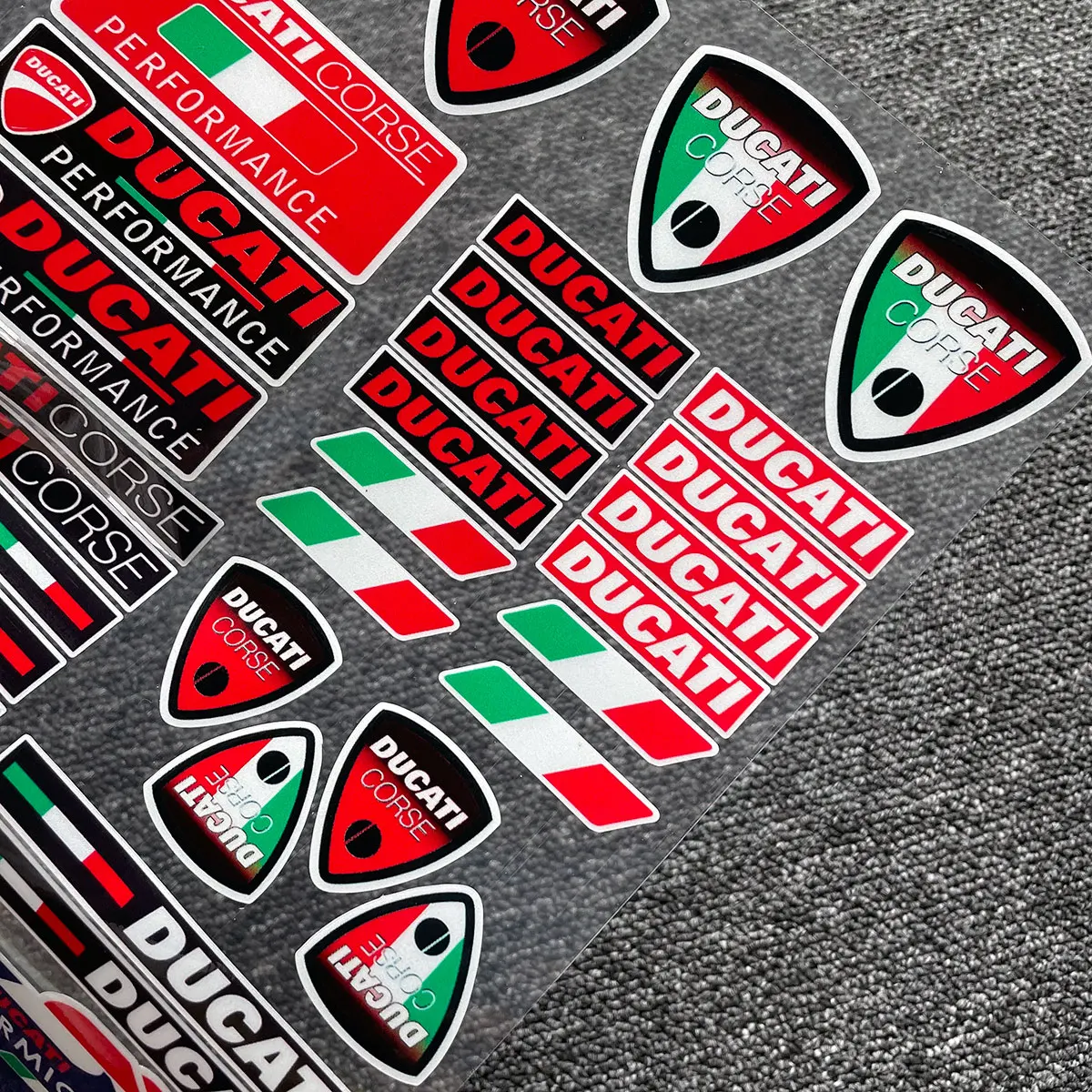 Светоотражающие наклейки на шлем Мотокросс с итальянским флагом для Ducati Logo 18 см x