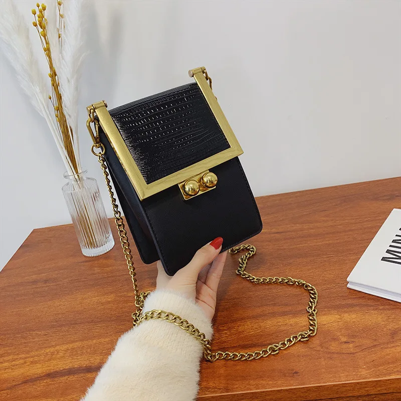 Женская кожаная сумка через плечо маленькая сумка-мессенджер с цепочкой