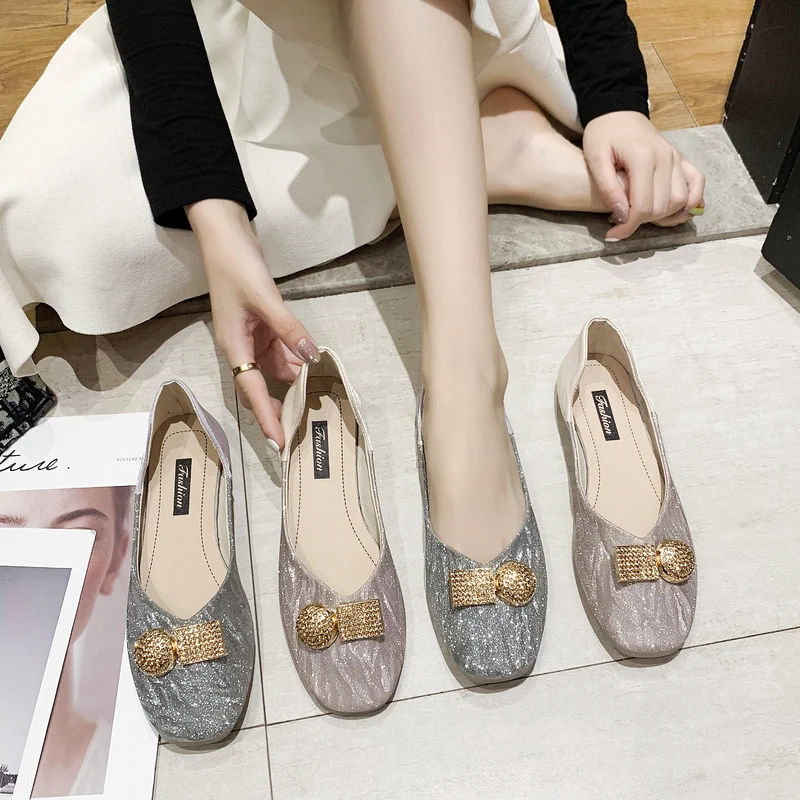 

Shallow Mouth Shoes Woman 2021 Pearl Decorateion Round Toe Slip-on Modis Female Footwear New Glitter Beading Slip On Cute Dress