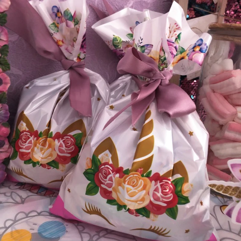 

10Pcs Gift Bags Unicorn Party Supplies Baby Shower Unicorn Balloon Cup Napkin Paper Plates Kids Birthday Parties Gift Decoration