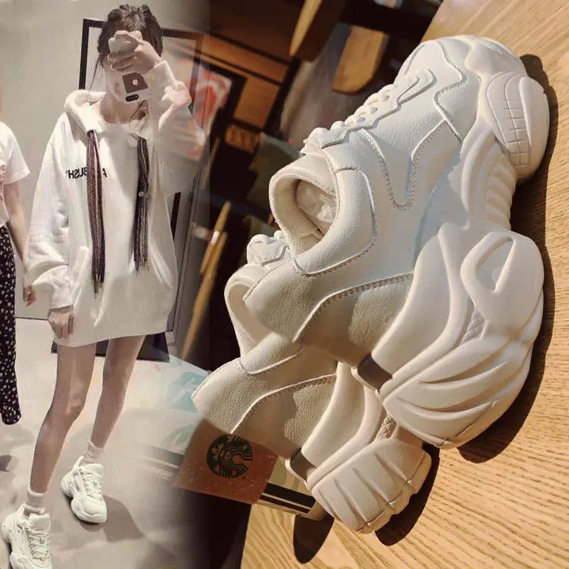 

2020 New Lightweight Fashion Dad Shoes Soft and Comfortable Casual Shoes Ladies Sneakers Women Running Shoes Height Increasing