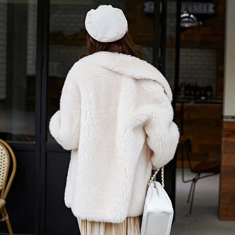 Fashion Real Sheep Fur Coat Women White Turn Down Collar Long Sleeves Simple Button Solid Elegant Ladies Coat Winter Female Tops