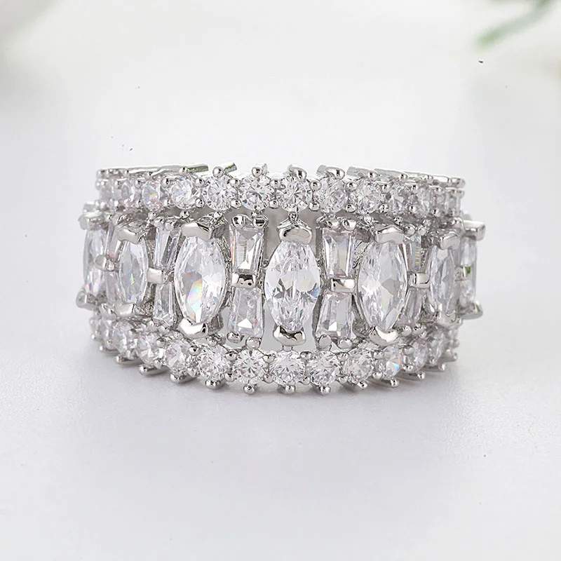 Роскошное посеребренное кольцо с кристаллом циркония модные большие