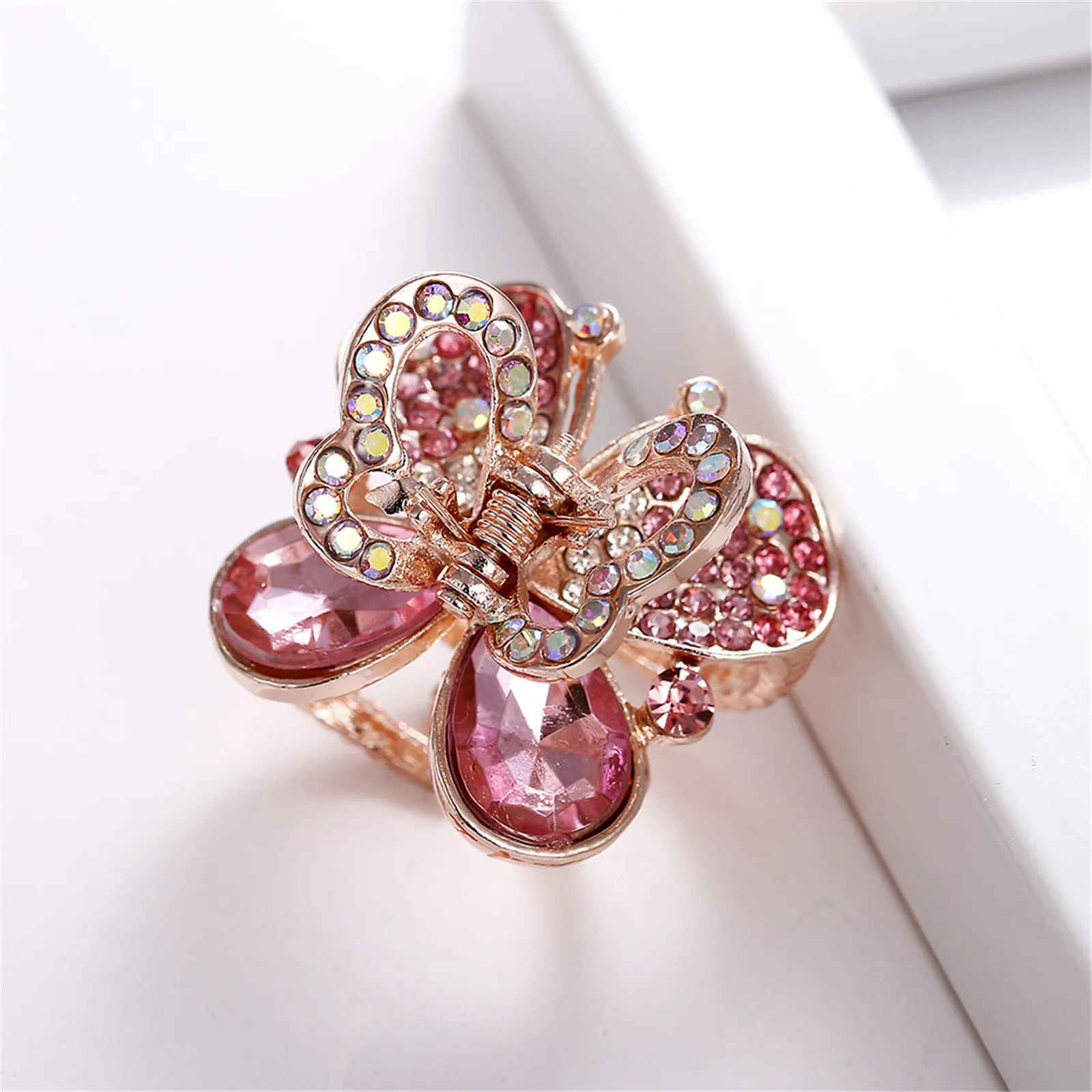 Заколка для волос с редкими кристаллами Бабочка бант металлическая стразы