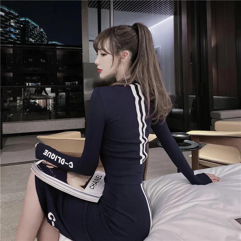 Женский комплект из двух предметов облегающий спортивный костюм Стильный