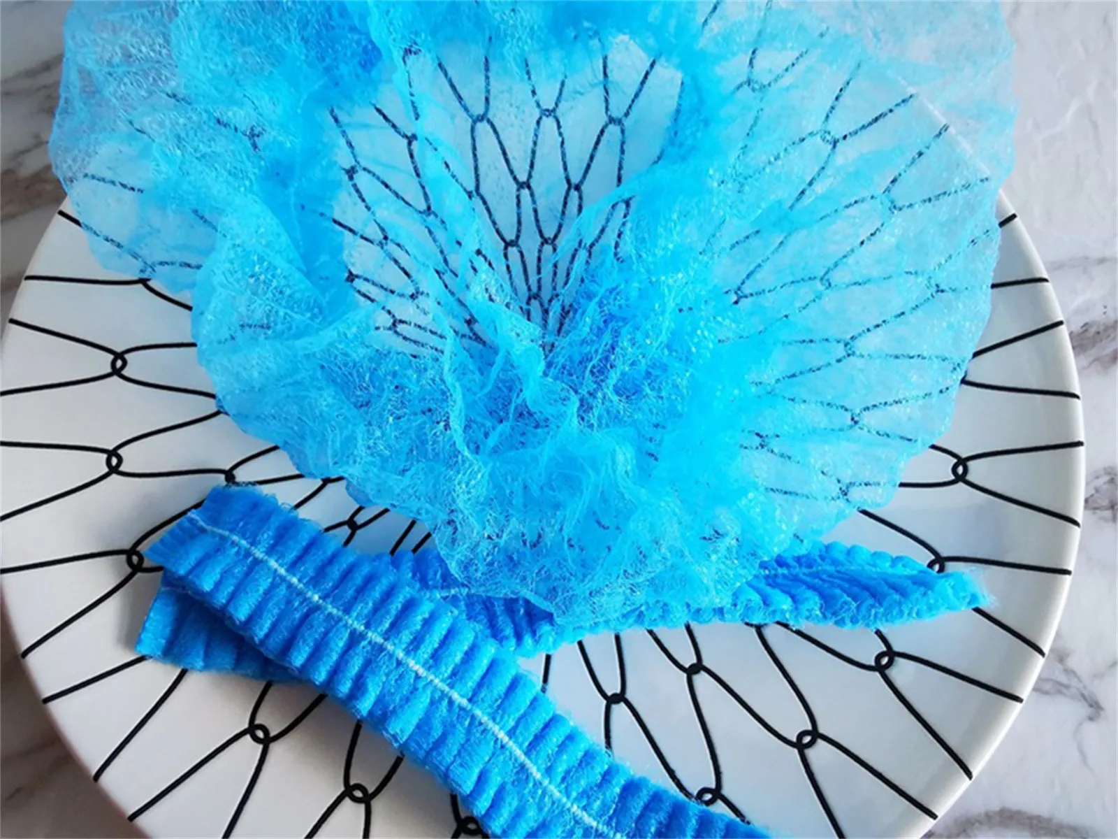 

100pcs Disposable Blue Hair Hat Nets Caps Non-woven Safety Head Cover for Food Service bathroom Anti-humidity anti-pollution Hat