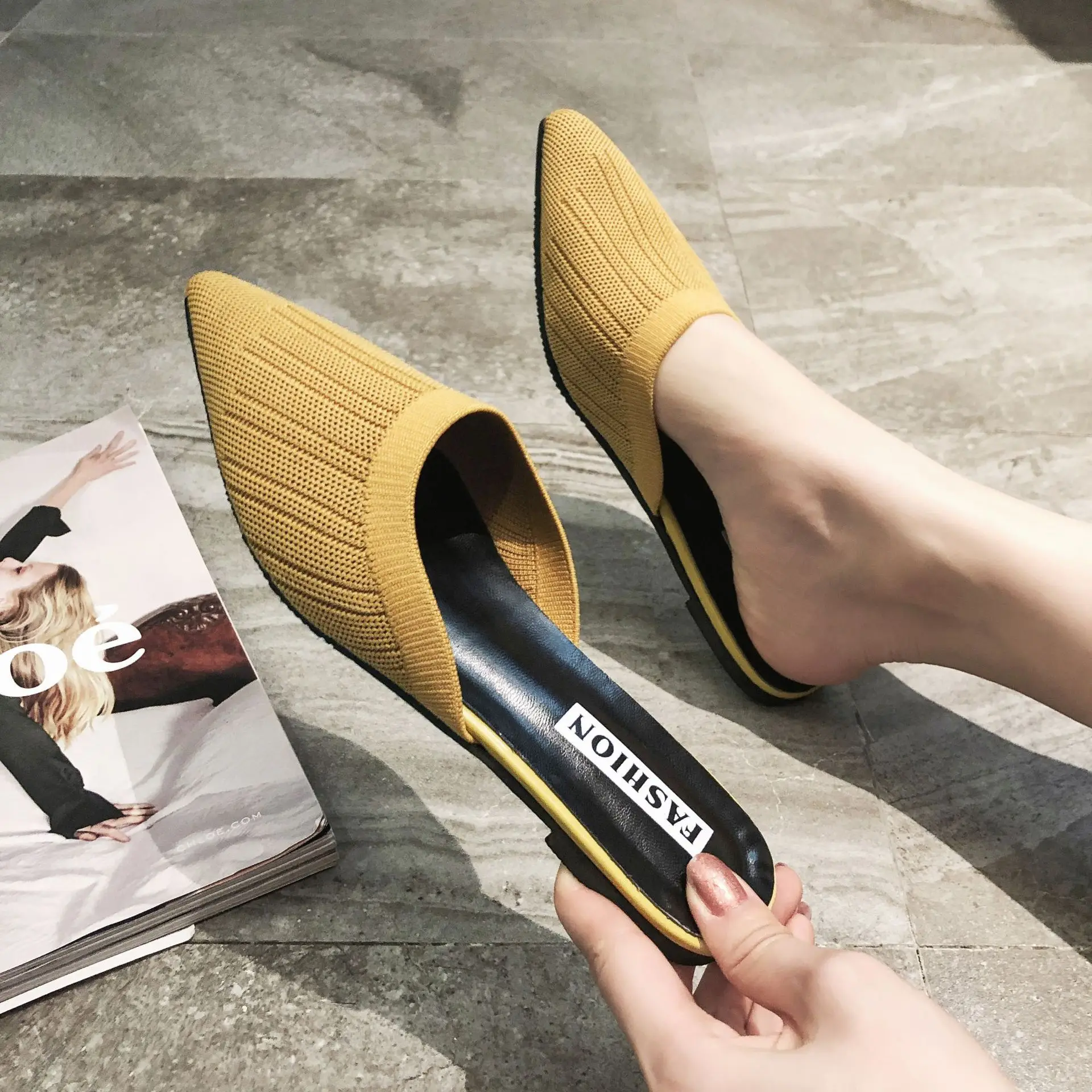 

2021 New Women's Summer Mules Fashion Pointed Female Flipflop Party Office Slippers Flat Sandals Women Mule Slides Shoe