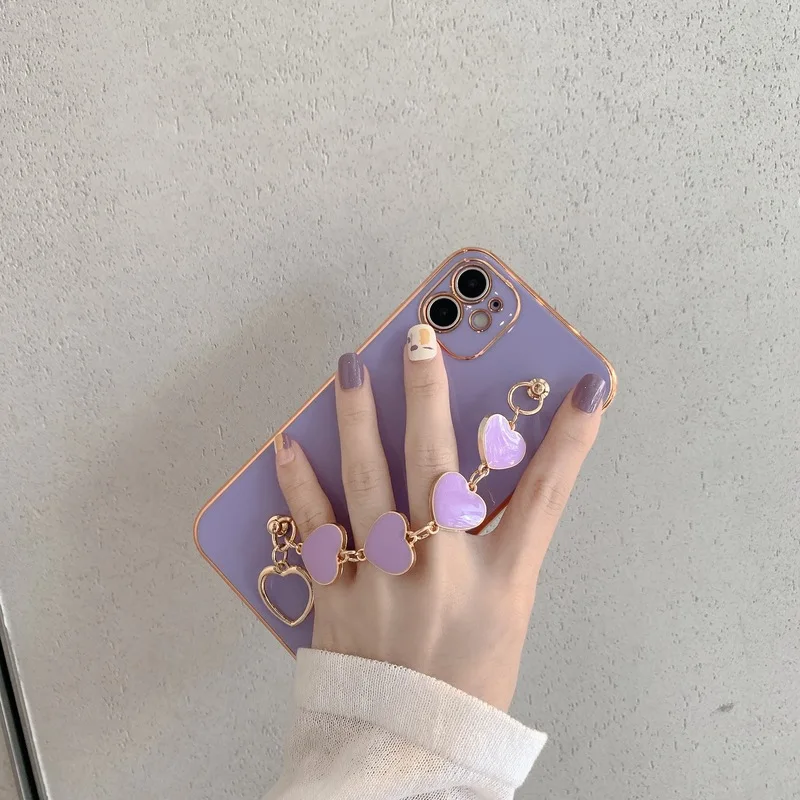 

12 Pro Case Luxury Plated Electroplated Gold Holo Heart Hand Bracelet Cover for iPhone 12 11Pro Max 8 Plus 7 XR XS X SE Cases