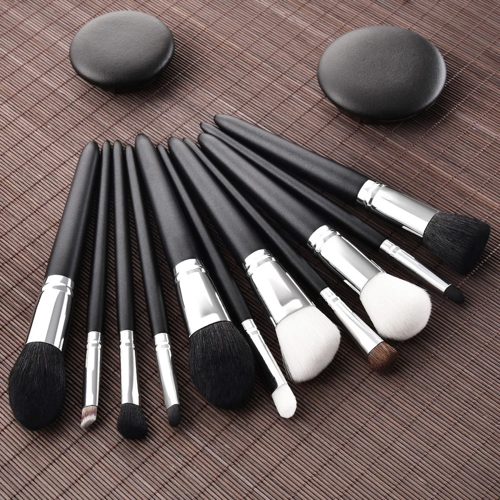 

11 Pcs Professional Goat Hair Makeup Brushes Set Wooden Handle Makeup Brushes Blending Brush Face Powder Blush Eye Shadows Conce