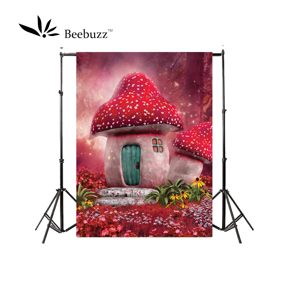 Фон для детской фотосъемки с изображением грибов в сказочных джунглях |