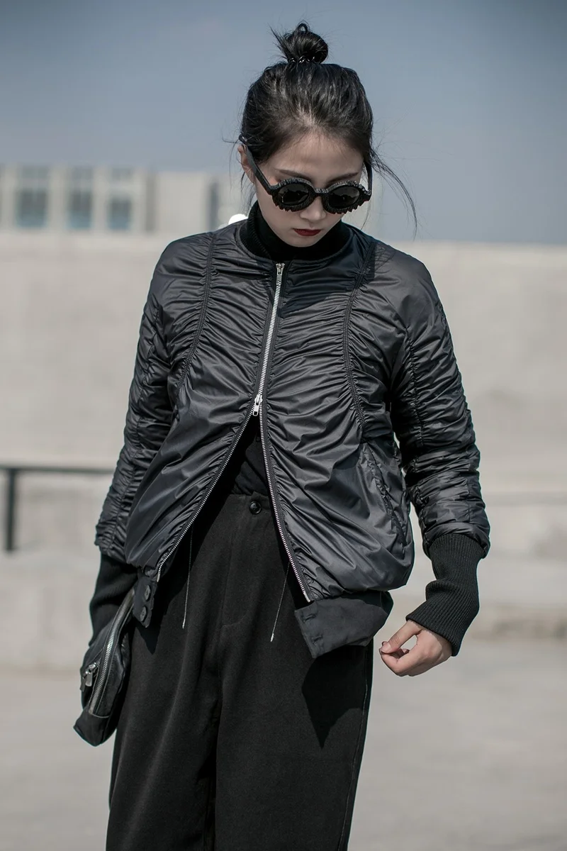 

New Warm Woman Jacket Winter Loose Black Jacket Parkas Women Short Cotton Coats Female Korean Hooded Cotton Padded Coat Outwear